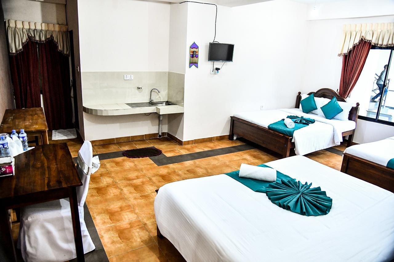 Sri Krishna Bhavan Hotel Hatton Extérieur photo